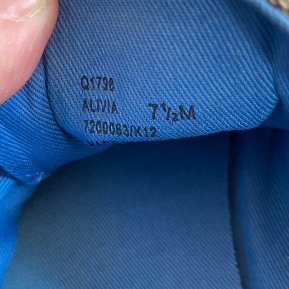 Coach Alivia sneakers, size 7.5. Excellent condition. Classic coach pattern - Picture 10 of 16